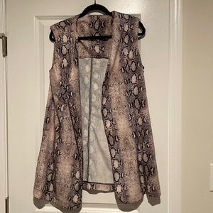 Snake print two piece vest and short set